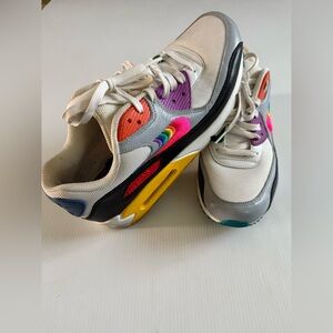 Nike Air Max 90 Be True Mens Size 10 CJ5482-100 Rainbow